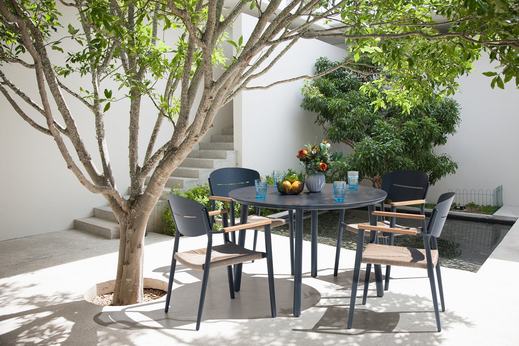 Gin 5-Piece Wicker Dining Set